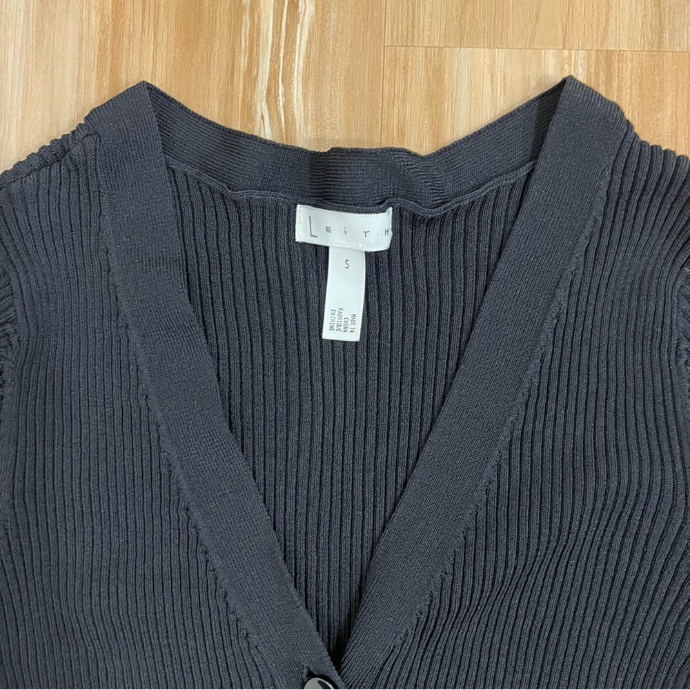 Leith Ribbed Button-Front Sweater - Picture 4 of 4